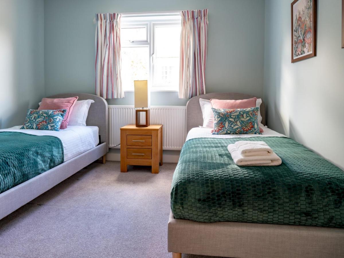 Quarry Cottage Courtyard Garden Pass The Keys Cirencester Εξωτερικό φωτογραφία